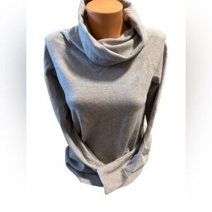 Women’s RAYA Cyrus NYC Size Medium Sweater Beige Cowl Neck Hi Low Soft